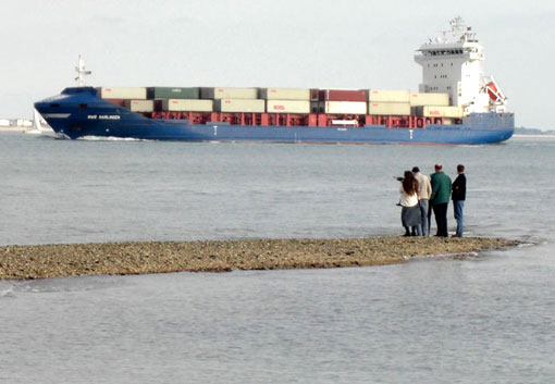 Shipping in Southampton Water